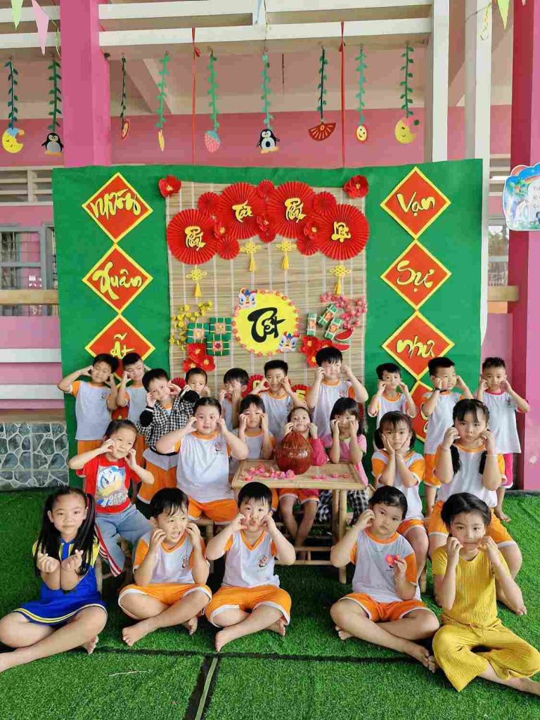 Tết Ất tỵ 2025